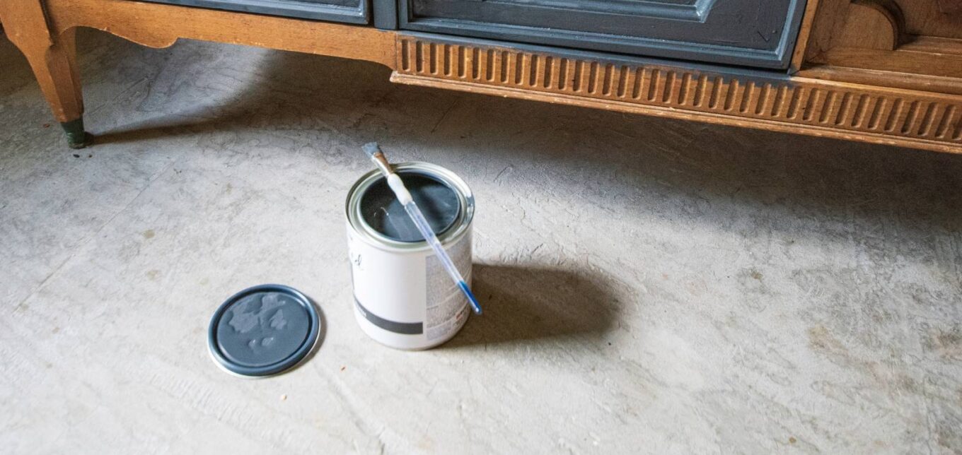 The Many Benefits of Refinishing Old Furniture – Mother Earth News - Vimarsana News